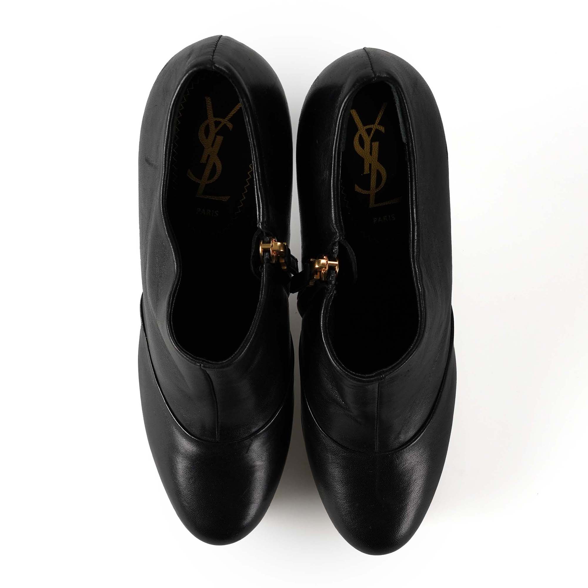 Yves Saint Laurent - Black Grained Leather Ankle Heel Booties